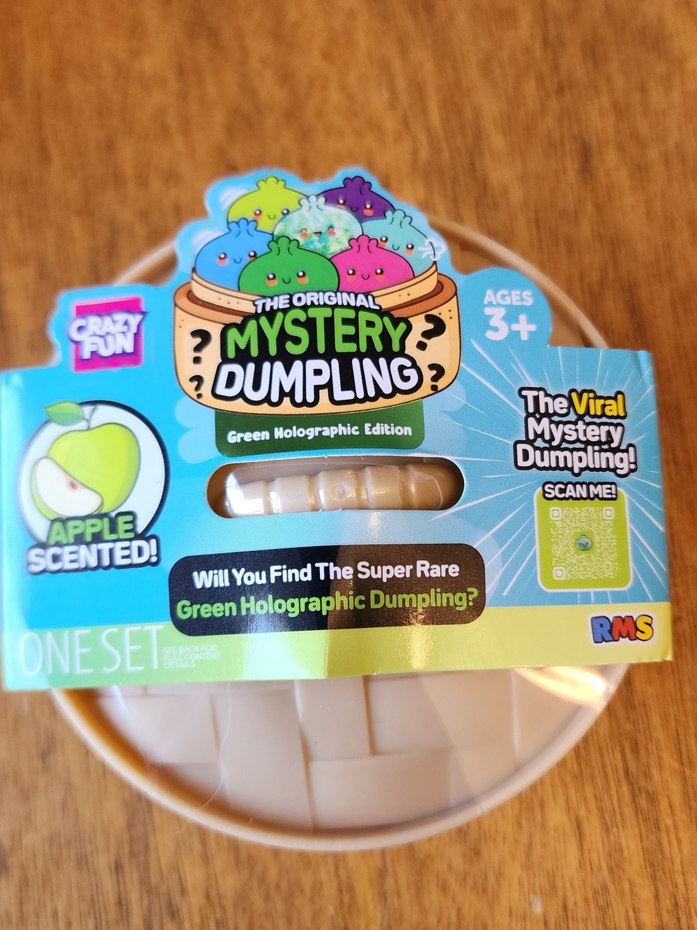 Mystery Dumpling Pets Reptile Toy - Green Holographic Edition, Apple Scented.